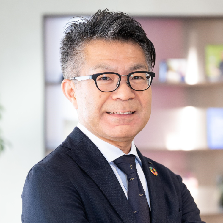 関根　志光