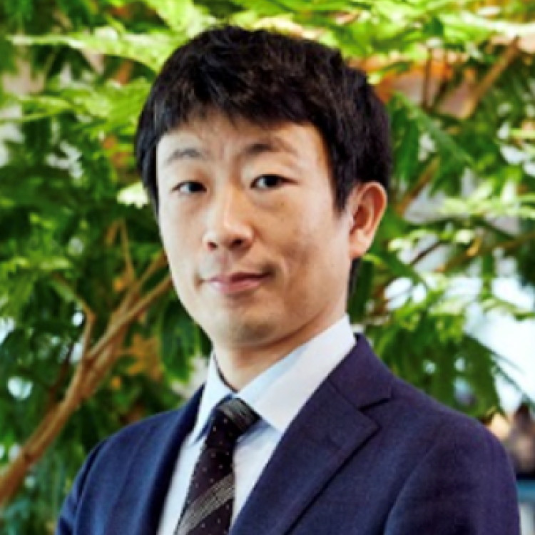金澤 康史