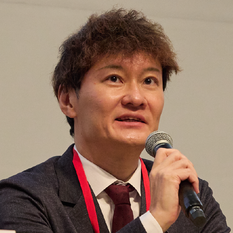 城戸　輝仁